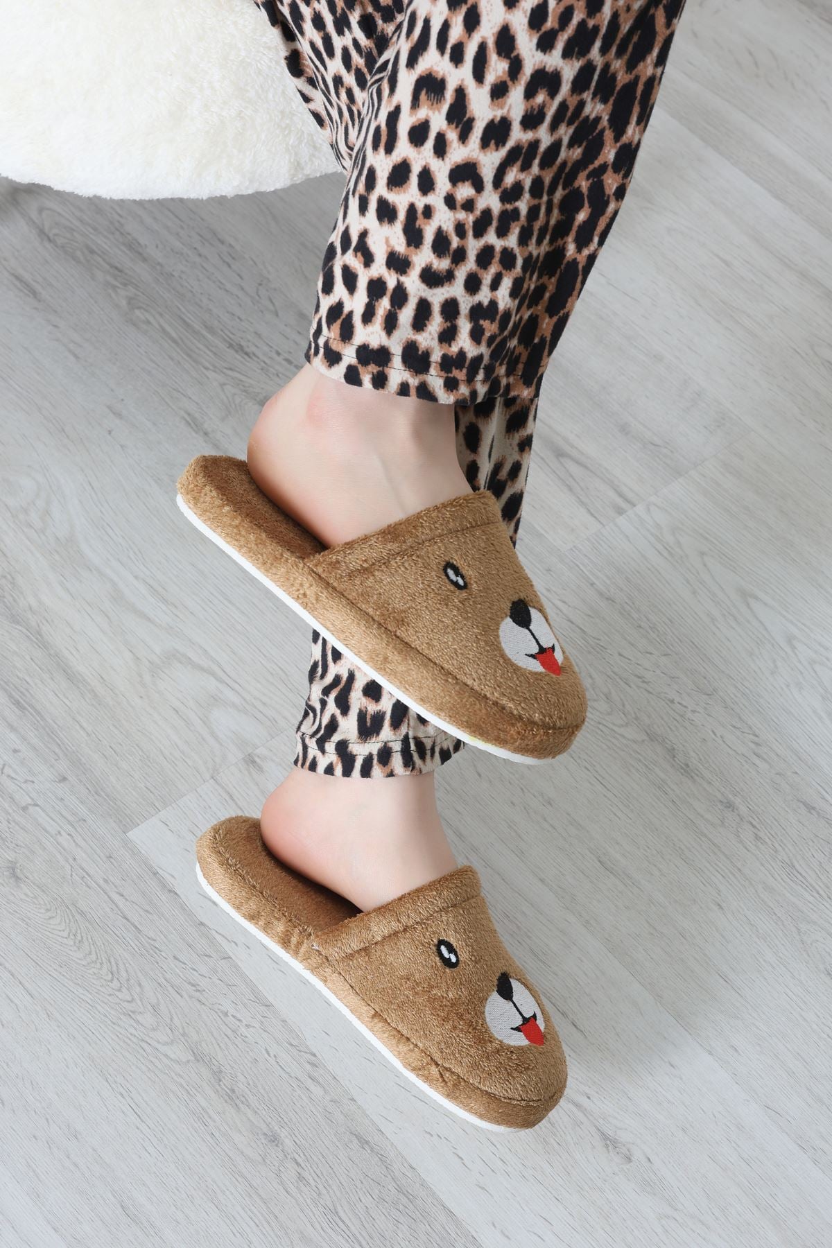 Peluş Ayıcıklı Ev Terliği Camel - 32565.264.