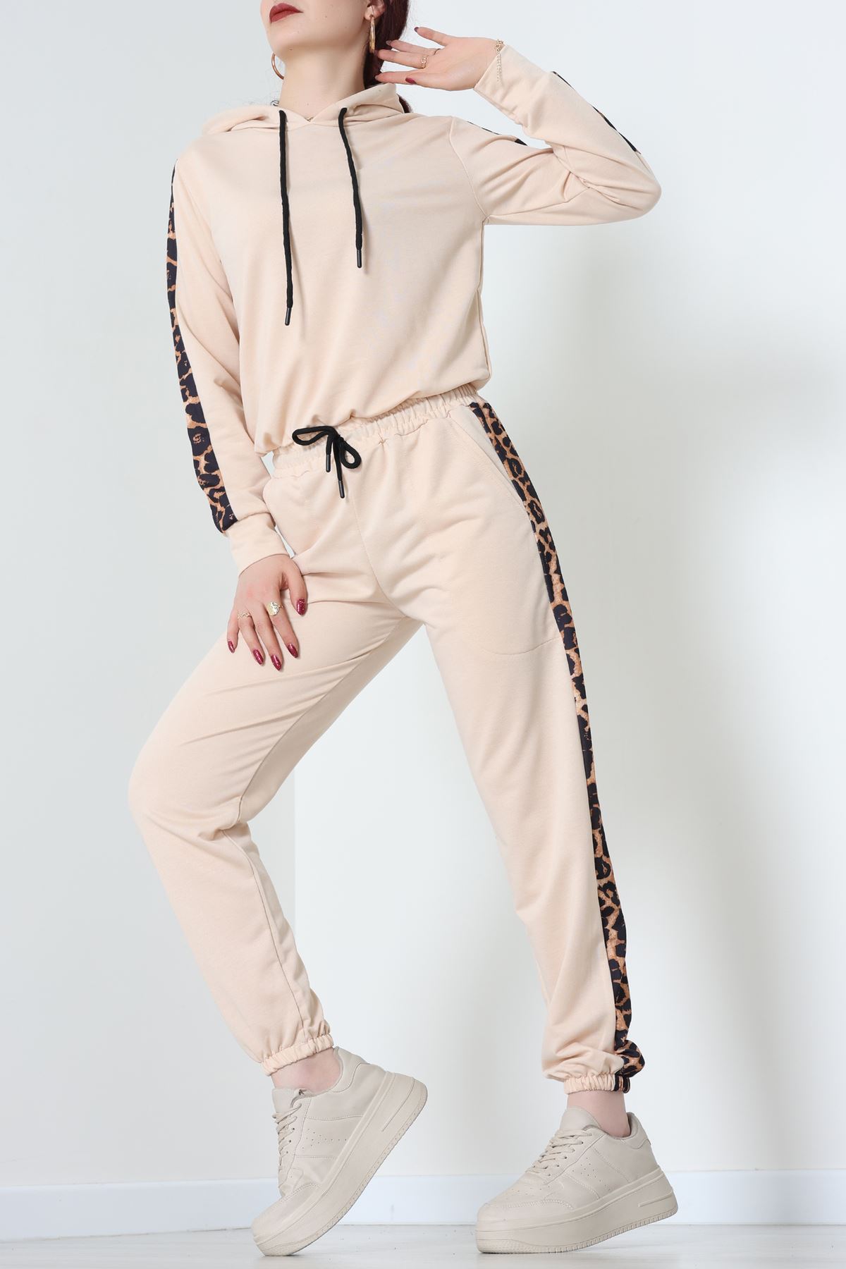 Leopar Garnili Eşofman Takım Bej - 20112.1857.