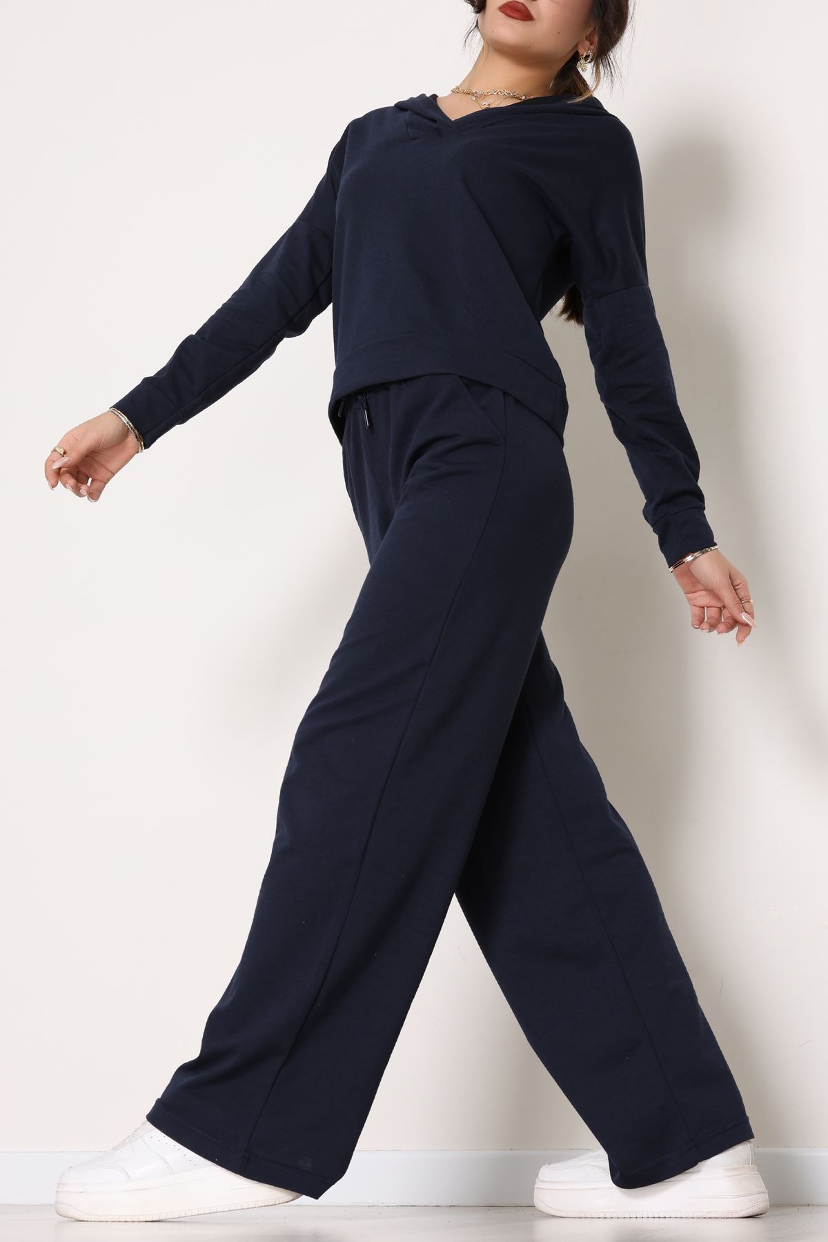 Kruvaze Yaka Kapşonlu Takım Lacivert - 30094.1857.