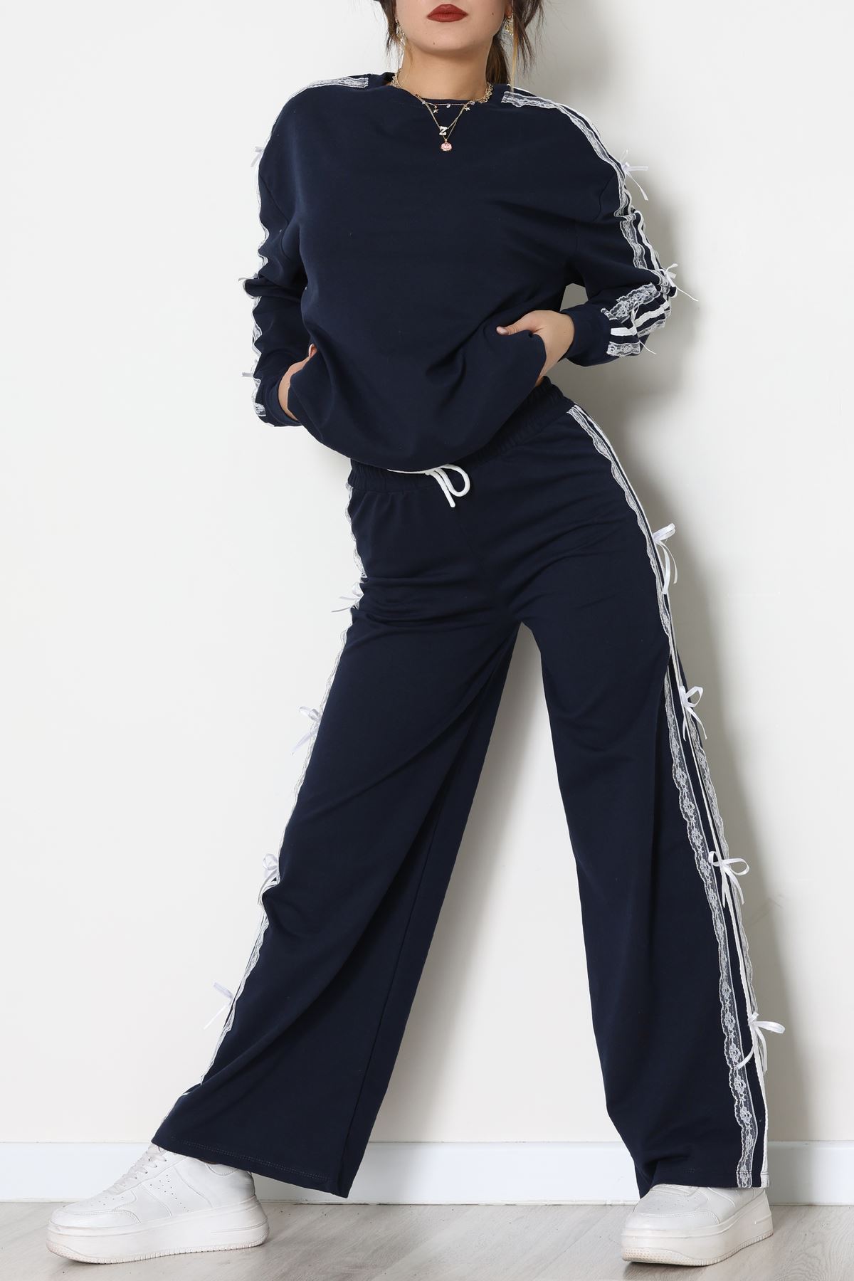 Dantel Şeritli 2 İplik Eşofman Takımı Lacivert - 50801.1857.