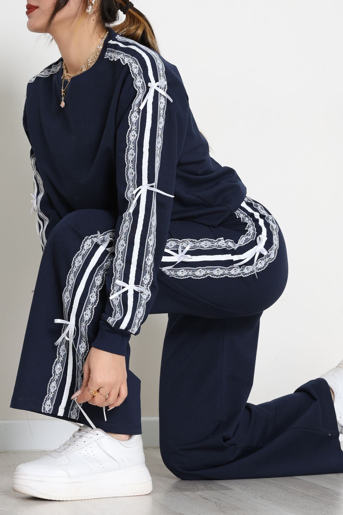 Dantel Şeritli 2 İplik Eşofman Takımı Lacivert - 50801.1857.