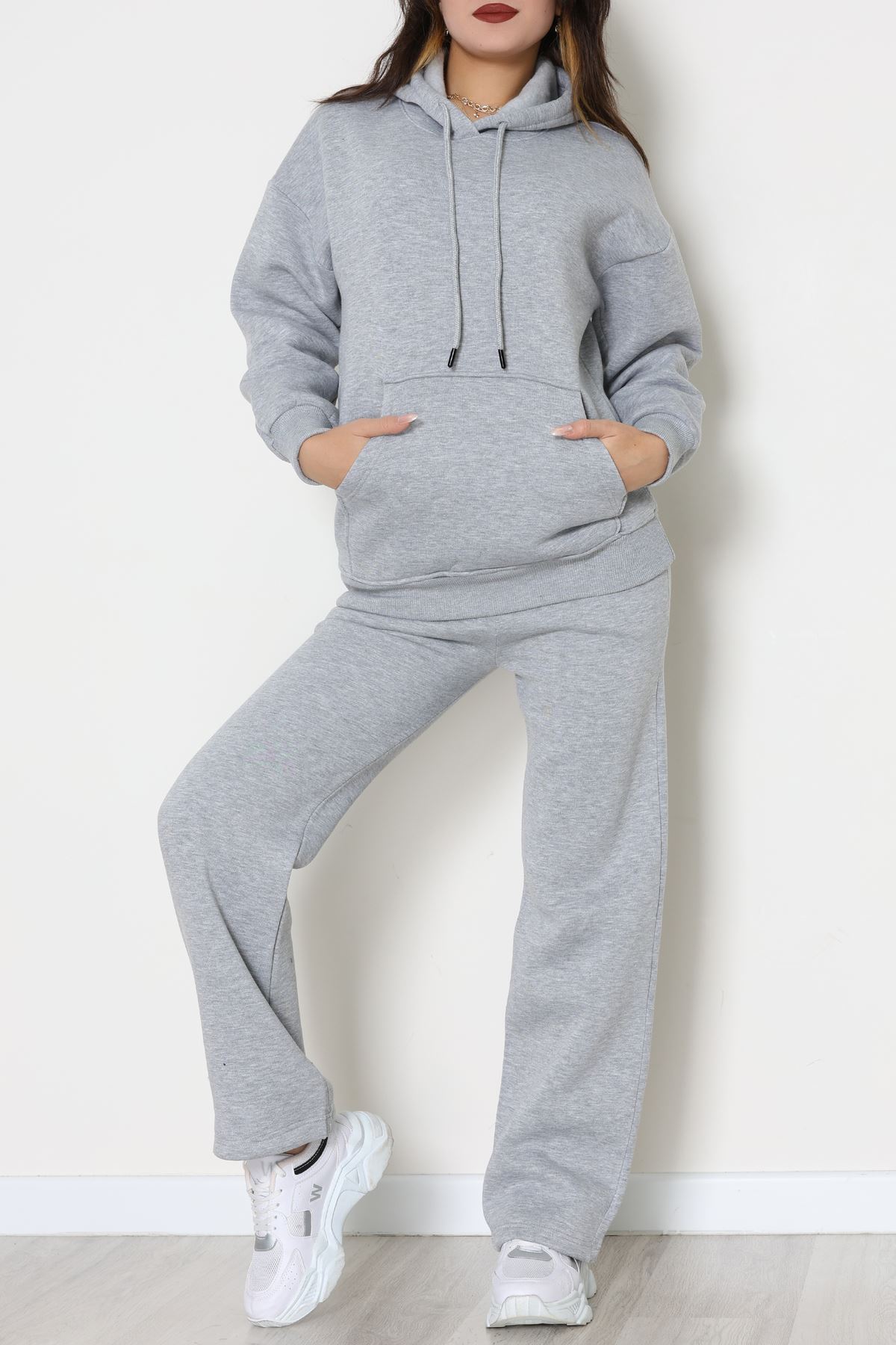 Üç İplik Kanguru Cep Eşofman Takımı Gri - 70777.1878.