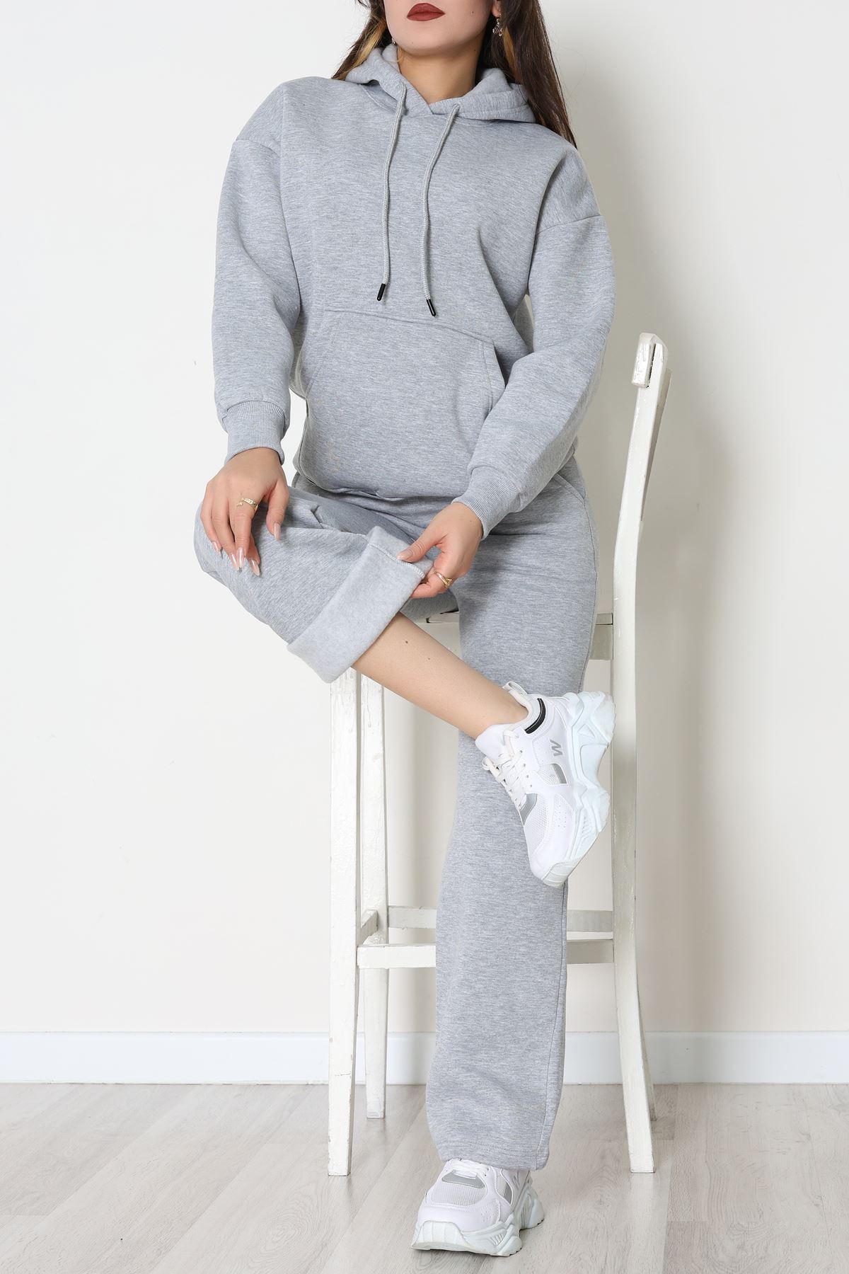 Üç İplik Kanguru Cep Eşofman Takımı Gri - 70777.1878.