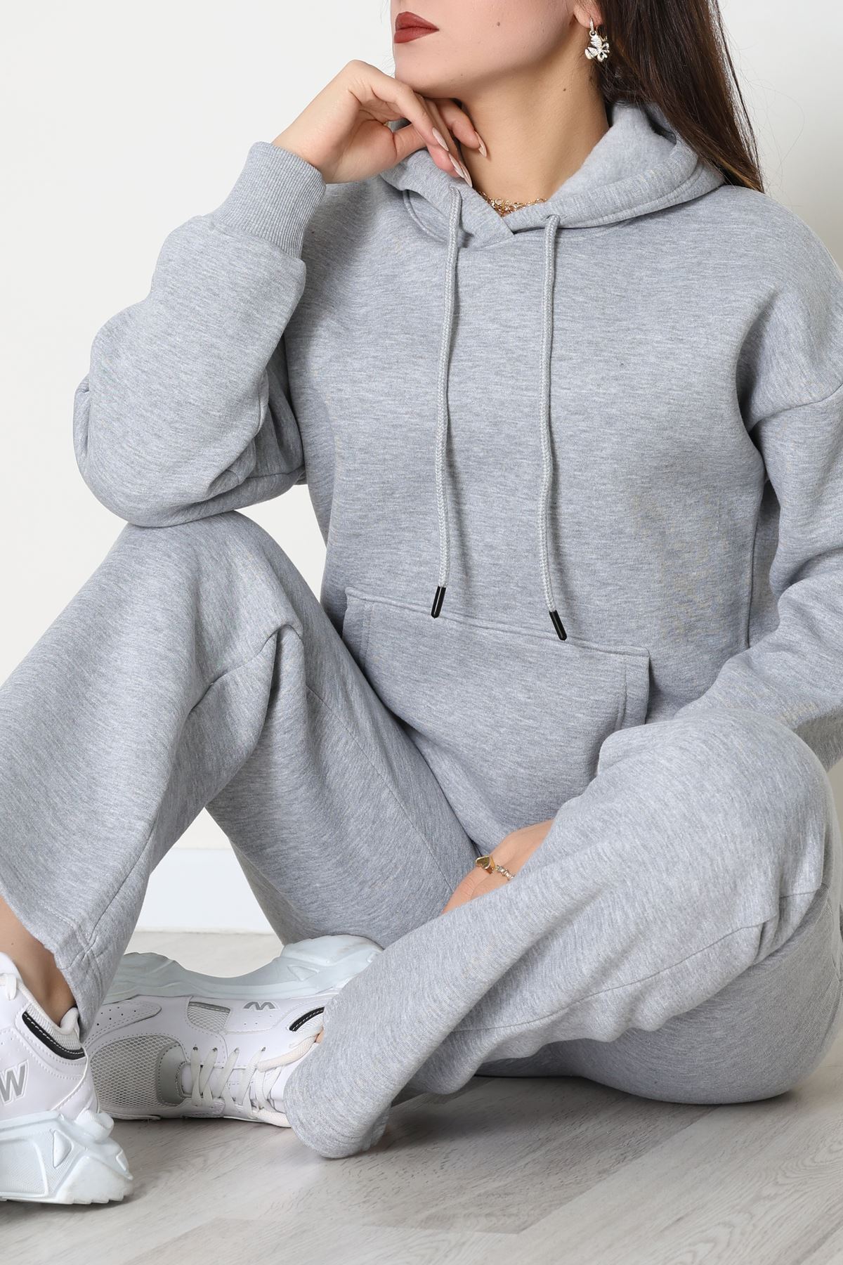 Üç İplik Kanguru Cep Eşofman Takımı Gri - 70777.1878.