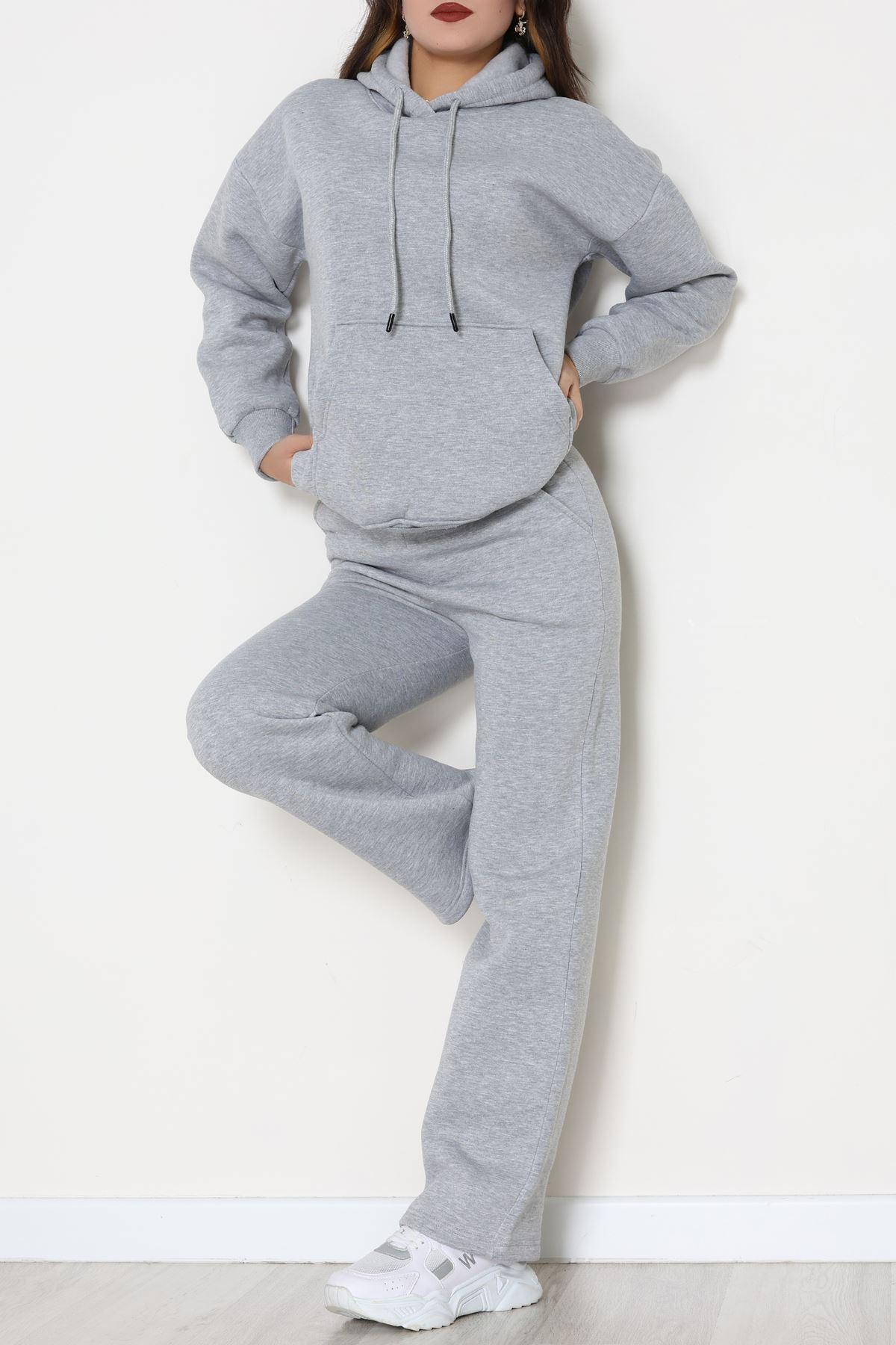 Üç İplik Kanguru Cep Eşofman Takımı Gri - 70777.1878.