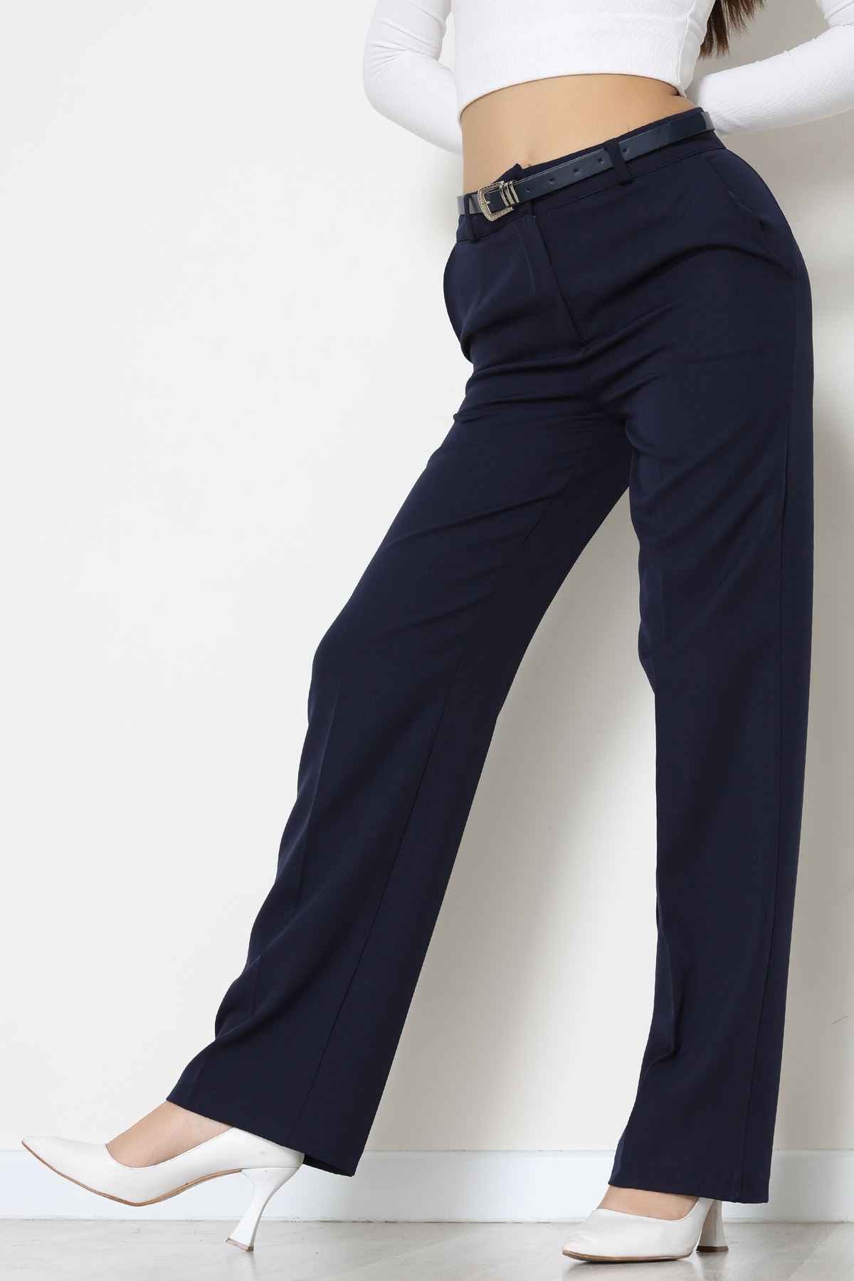 Dabıl Kumaş Kemerli Palazzo Pantolon Lacivert - 51113.1920.