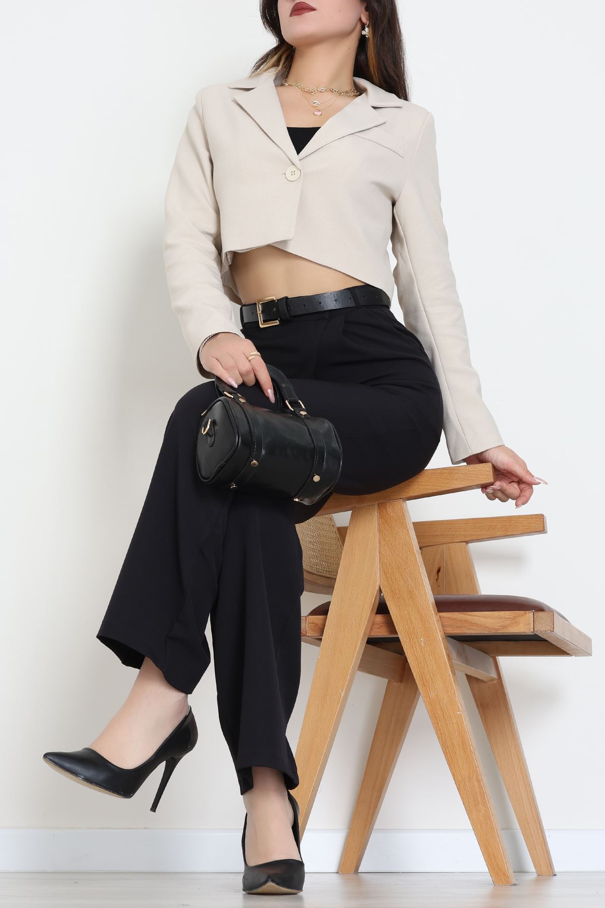 Astarlı Poliviskon Kısa Blazer Ceket Taş - 31824.1397.