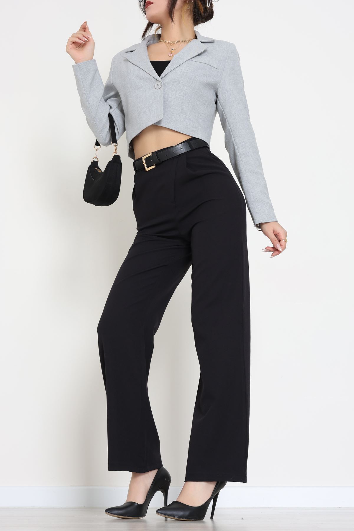 Astarlı Poliviskon Kısa Blazer Ceket Gri - 31824.1397.