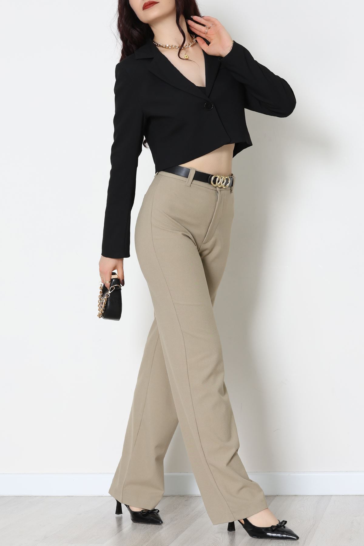 Astarlı Poliviskon Kısa Blazer Ceket Siyah - 31824.1397.