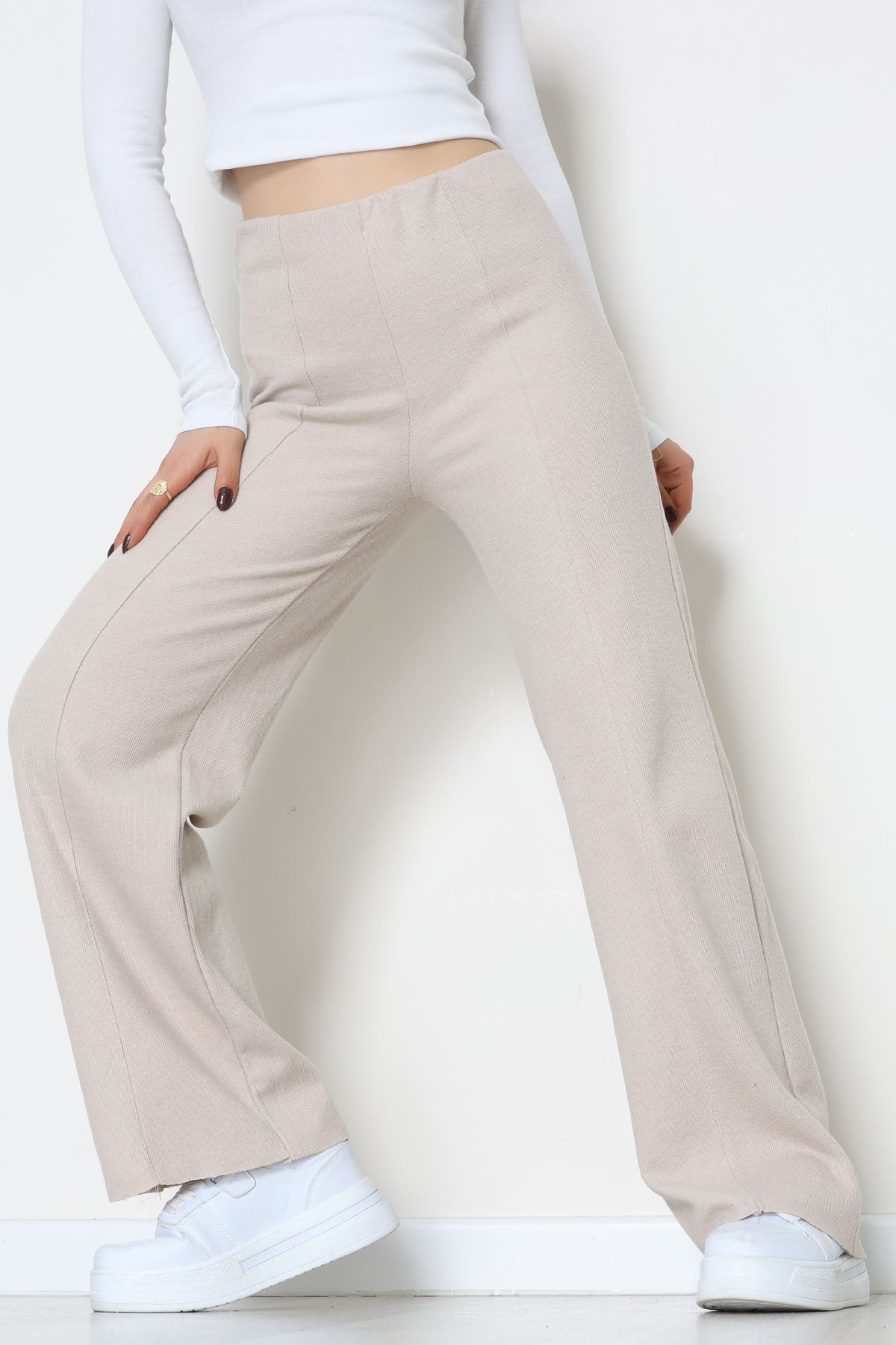 Selanik Kumaş Bel Lastikli Çımalı Pantolon Bej - 51226.1567.