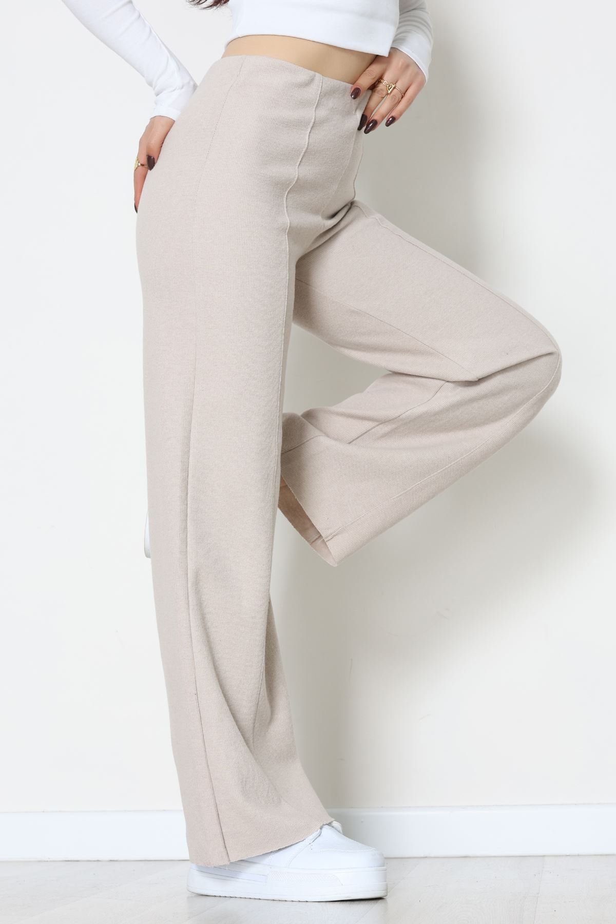 Selanik Kumaş Bel Lastikli Çımalı Pantolon Bej - 51226.1567.