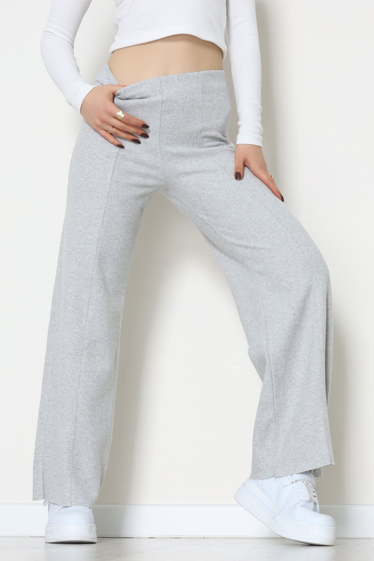 Selanik Kumaş Bel Lastikli Çımalı Pantolon Gri - 51226.1567.