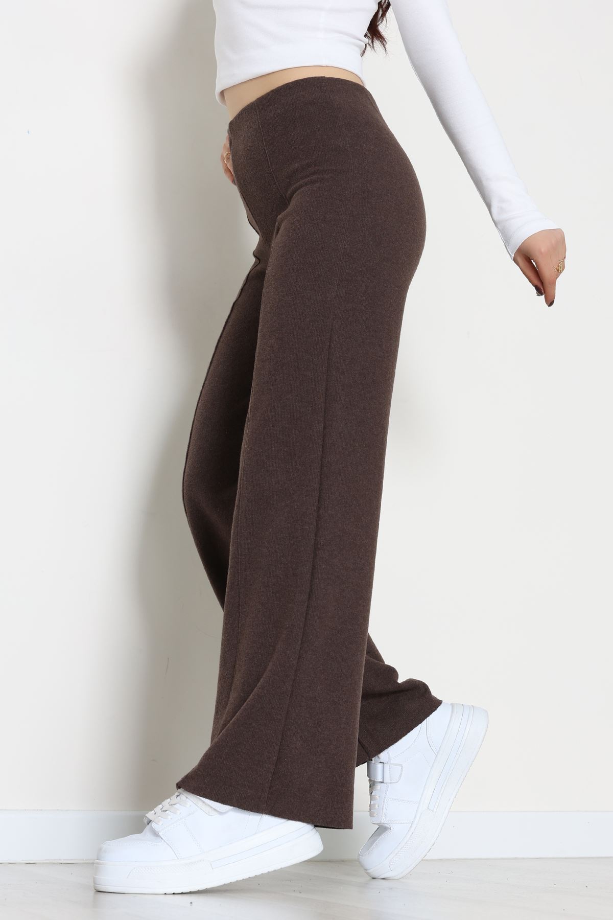 Selanik Kumaş Bel Lastikli Çımalı Pantolon Kahve - 51226.1567.