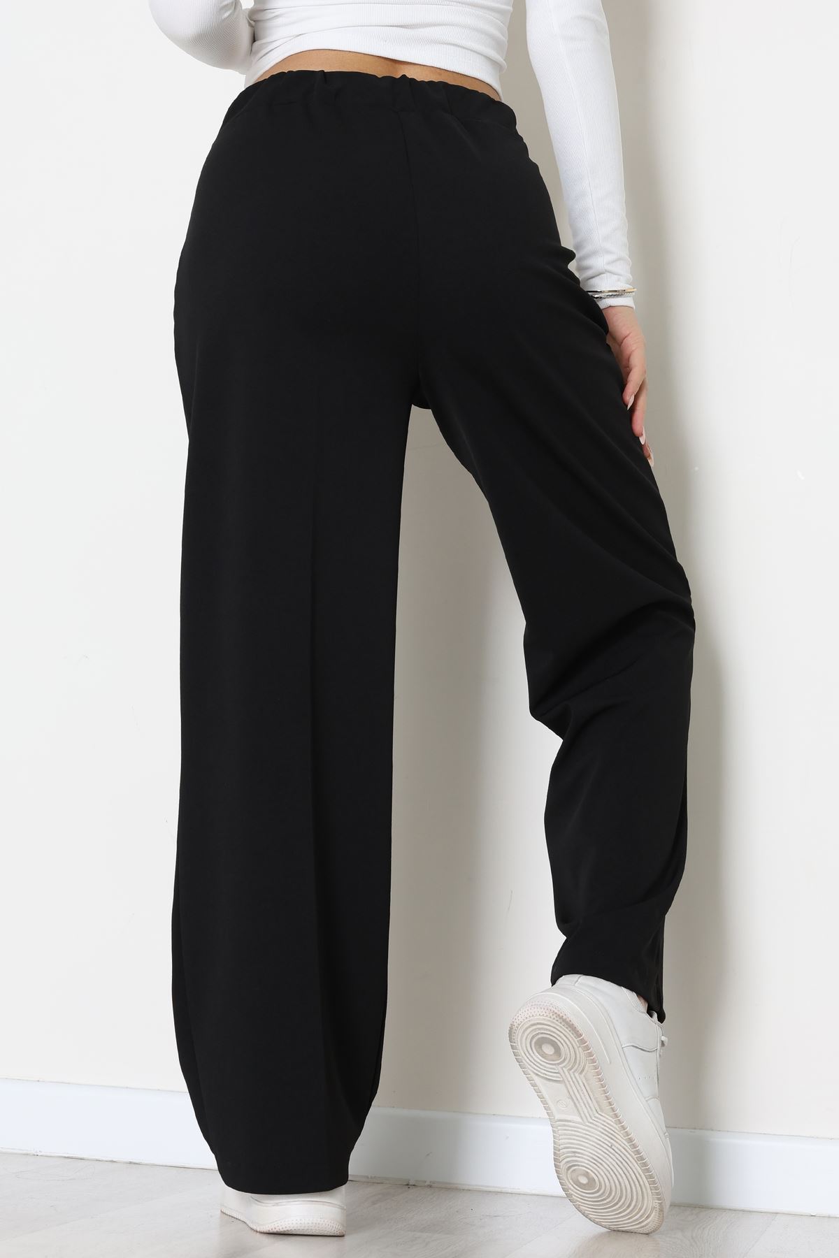 İthal Scuba Krep Lastikli Pantolon Siyah - 51234.1397.