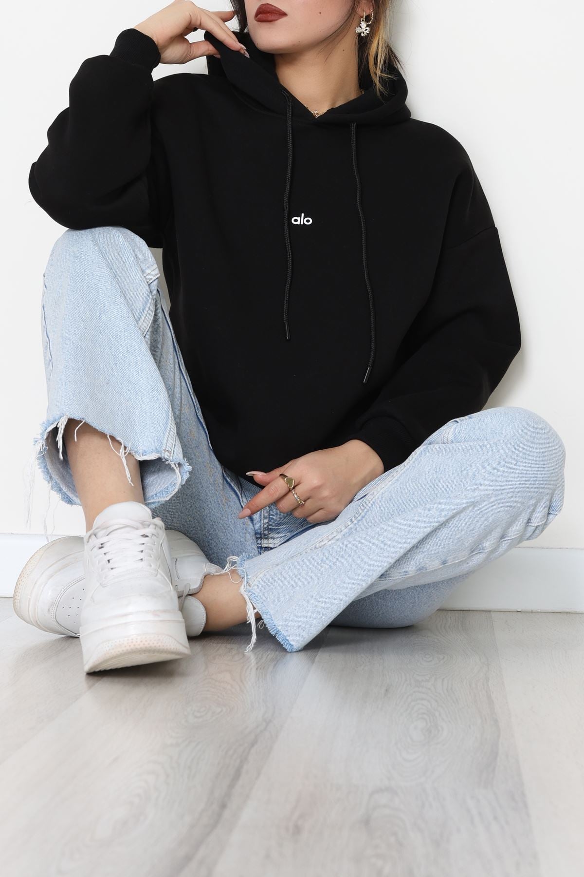 3 İplik Kapşonlu Baskılı Sweat Siyah - 42232.1878.