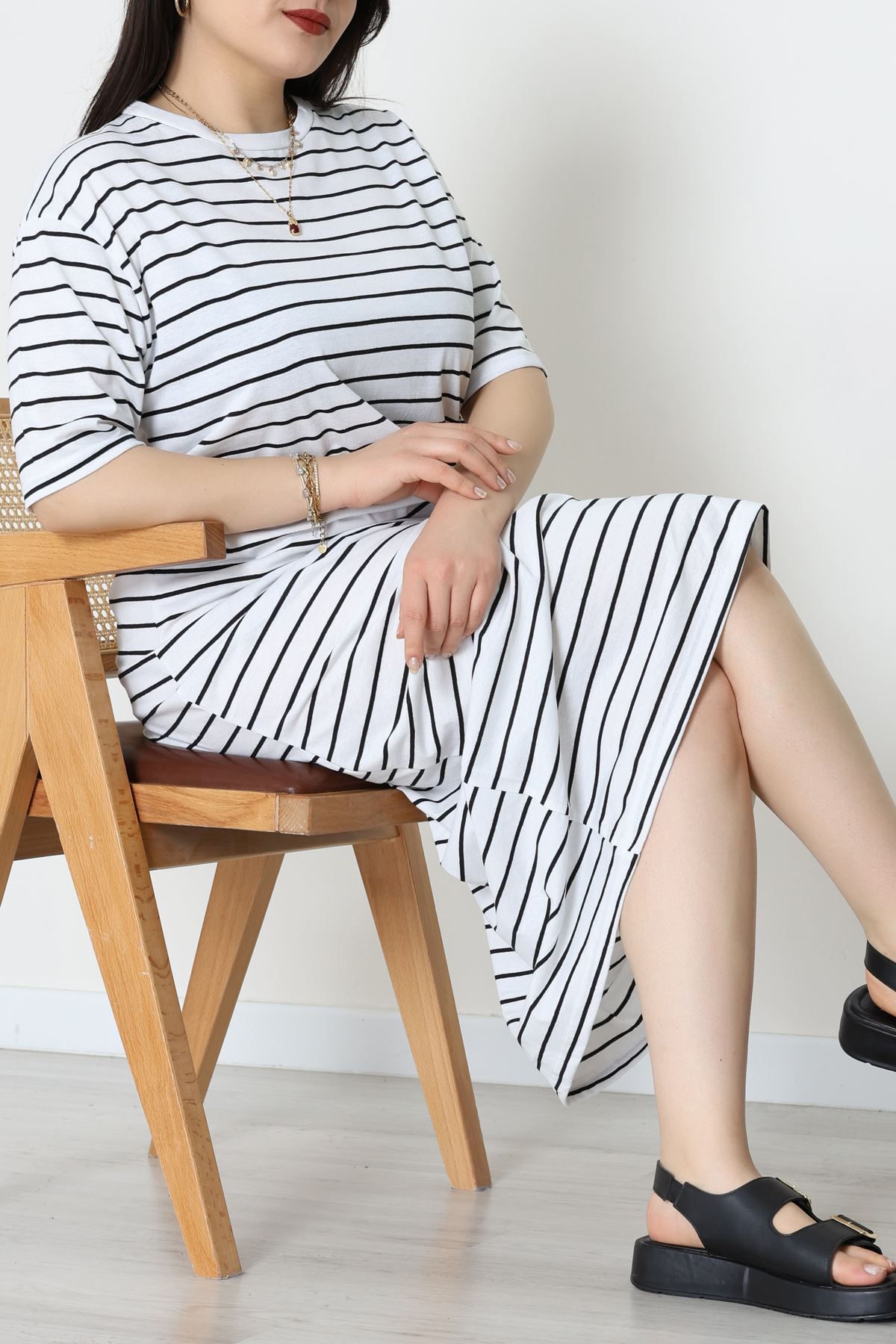 Bisiklet Yaka Büyük Beden Süprem Elbise Beyazsiyah - 70880.1567.