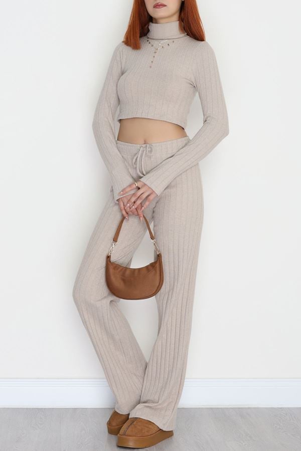 Dik Yaka Likralı Raporlu İnterlok Takım Bej - 90972.1748.