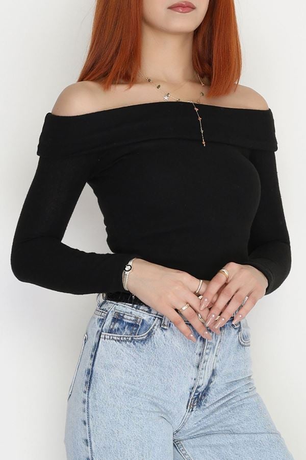 Madonna Yaka Crop Yumoş Body Siyah - 50209.1723.