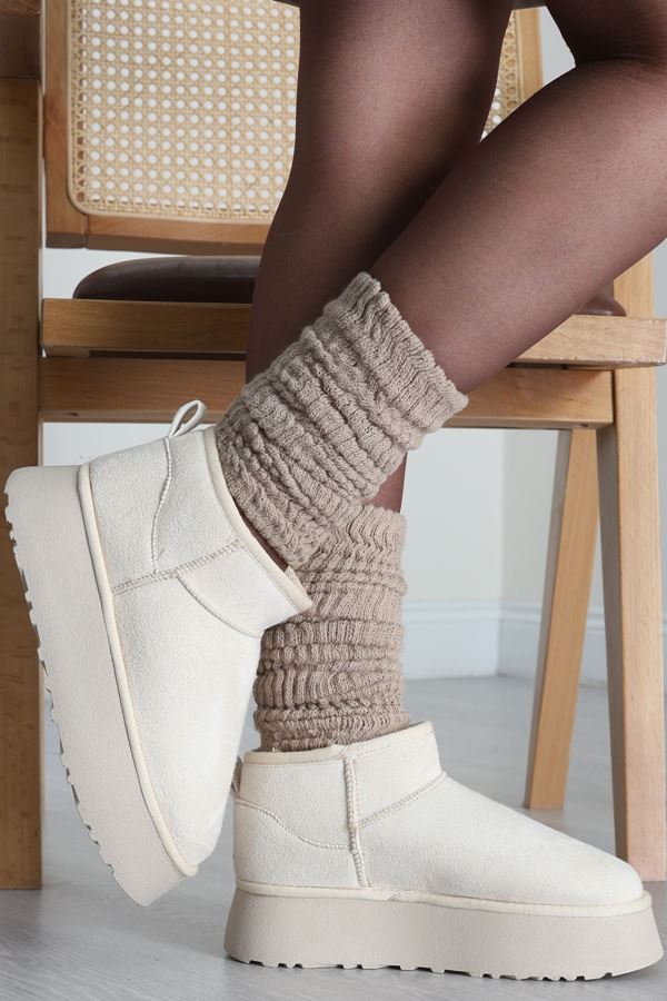 Yüksek Taban İçi Kürklü Bot Krem - 31467.264.