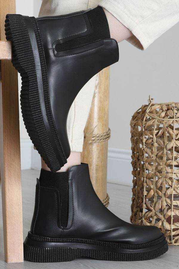 Lastik Detaylı Bot Siyahderi - 31495.264.