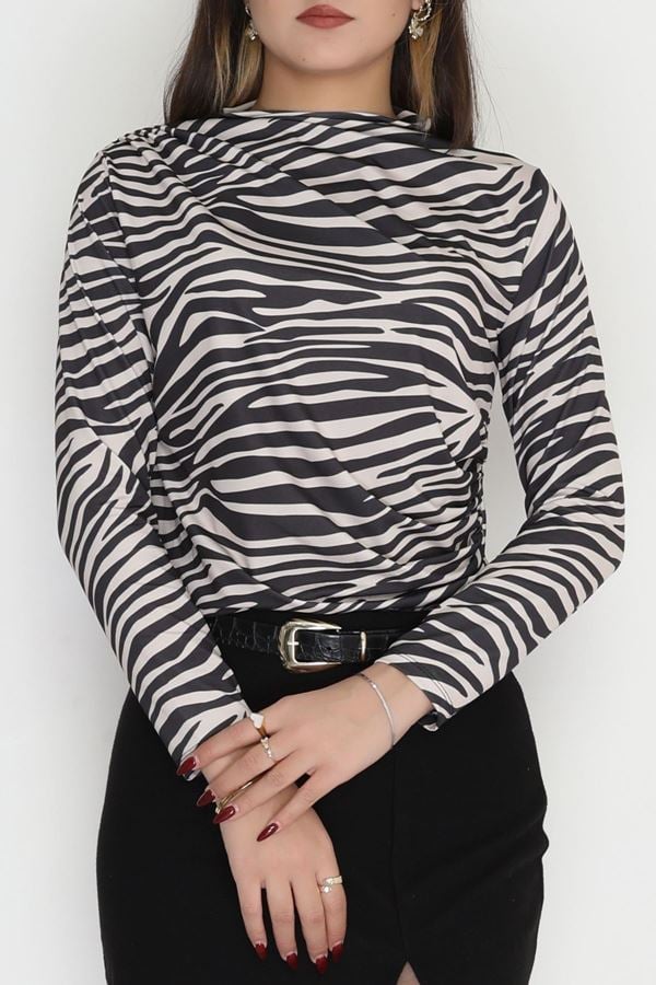 Desenli Dik Yaka Sandy Bluz Vizonsiyah - 70689.1949.