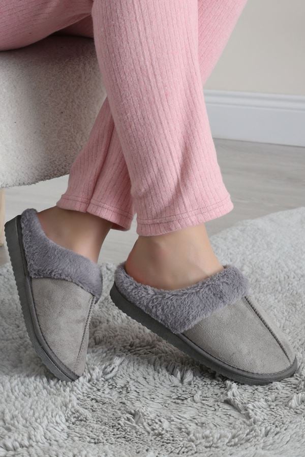 İçi Kürklü Ev Terliği Gri - 31550.264.