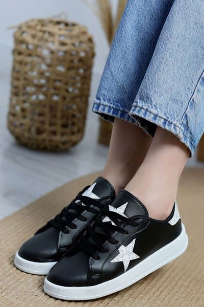 Yıldızlı Spor Ayakkabı Siyahbeyaz - 31295.264.