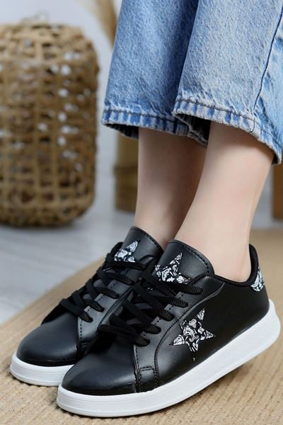 Yıldızlı Spor Ayakkabı Siyahbeyaz1 - 31295.264.