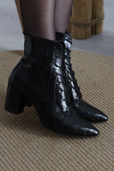 7 Cm Topuklu Bot Siyahderi1 - 42453.264.