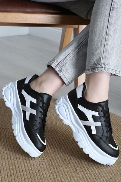 Günlük Spor Ayakkabı Siyahbeyaz - 31483.2082.