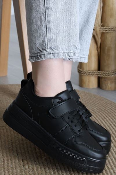 Günlük Spor Ayakkabı Siyah - 42433.2082.