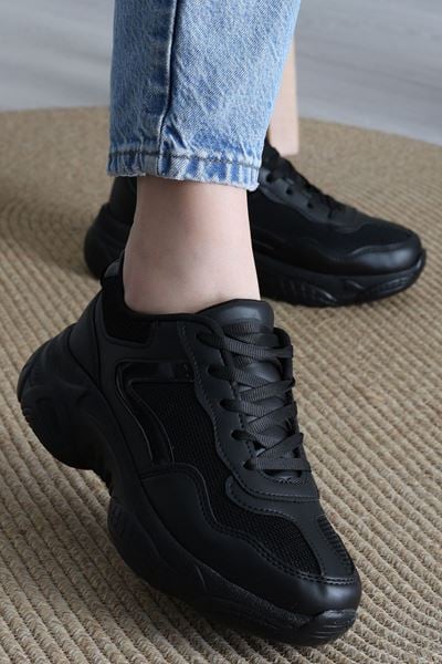 Günlük Spor Ayakkabı Siyah - 42440.2082.