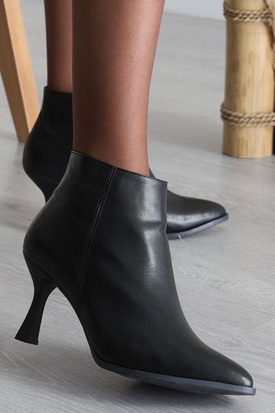 7 Cm Topuklu Bot Siyahderi1 - 42447.264.