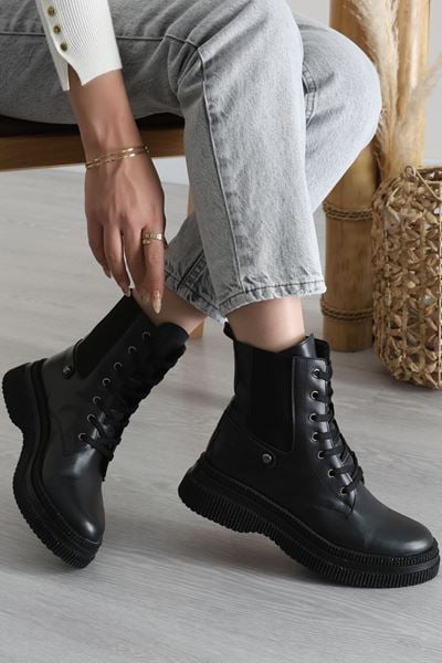 Lastik Detaylı Postal Bot Siyahderi - 31623.264.