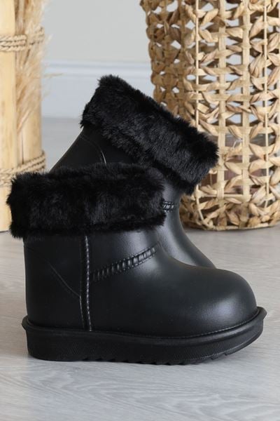 Çocuk Bot Siyah - 31643.264.