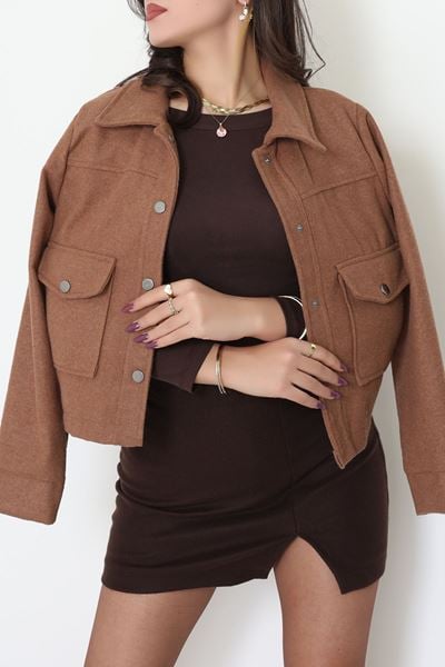 Klasik Yaka Çıtçıt Düğmeli Cep Detaylı Kaşe Crop Ceket Taba - 70992.1775.