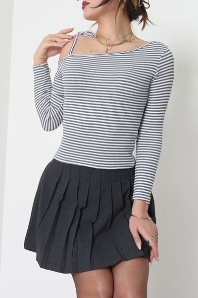 Tek Omuz Detaylı Likralı Kaşkorse Bluz Fümebeyaz - 51091.1567.